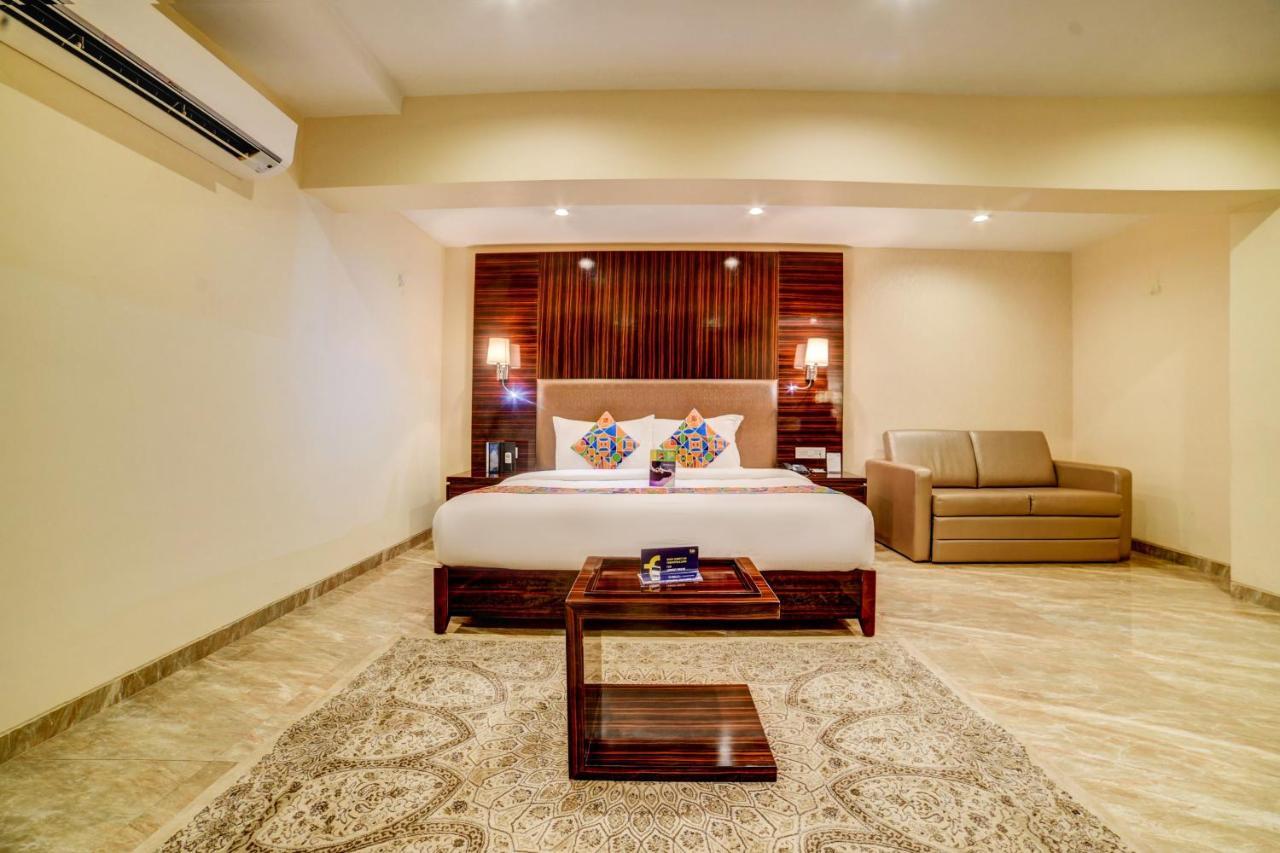 Fabhotel Prime Sarala Crown With Pool - Nr Calangute Beach Zewnętrze zdjęcie