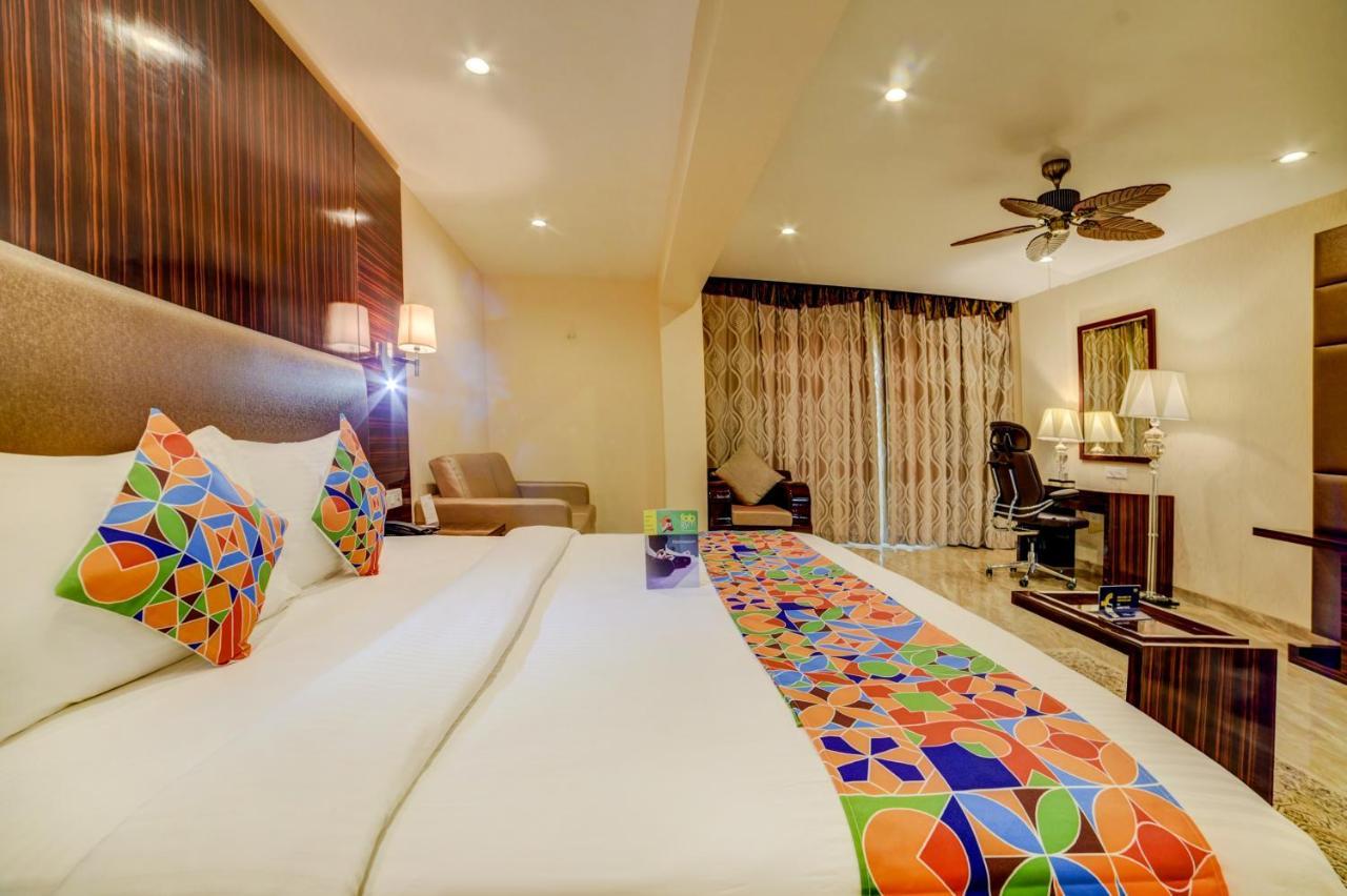 Fabhotel Prime Sarala Crown With Pool - Nr Calangute Beach Zewnętrze zdjęcie